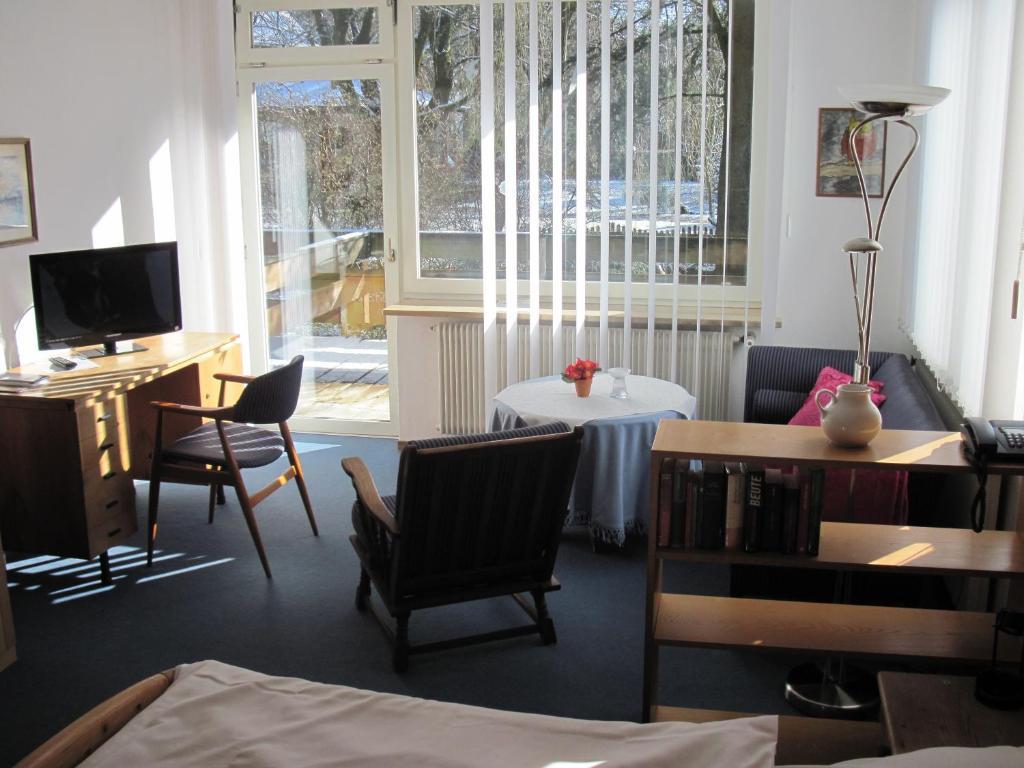 Hotel-Cafe "Schauinsland" Horn-Bad Meinberg Rum bild