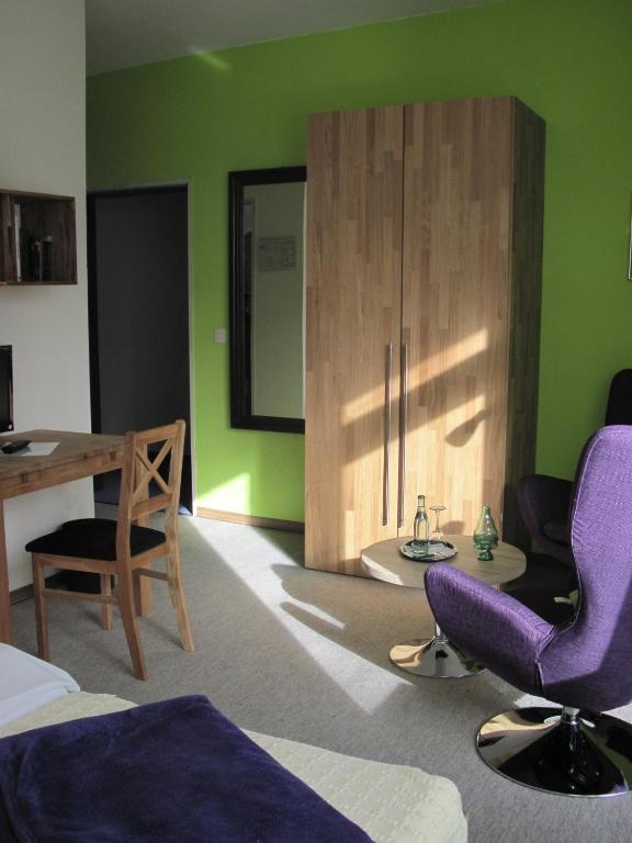 Hotel-Cafe "Schauinsland" Horn-Bad Meinberg Exteriör bild