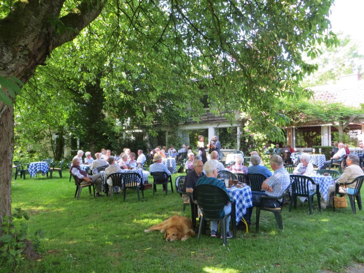 Hotel-Cafe "Schauinsland" Horn-Bad Meinberg Exteriör bild